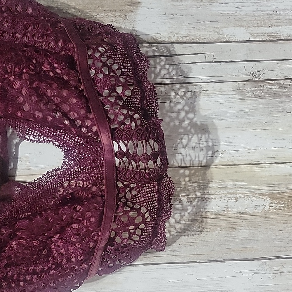 Victoria's Secret Burgundy Lace Bralette Medium - Picture 6 of 8